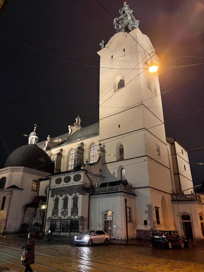 Von Cruss Apartments In Lviv Luaran gambar